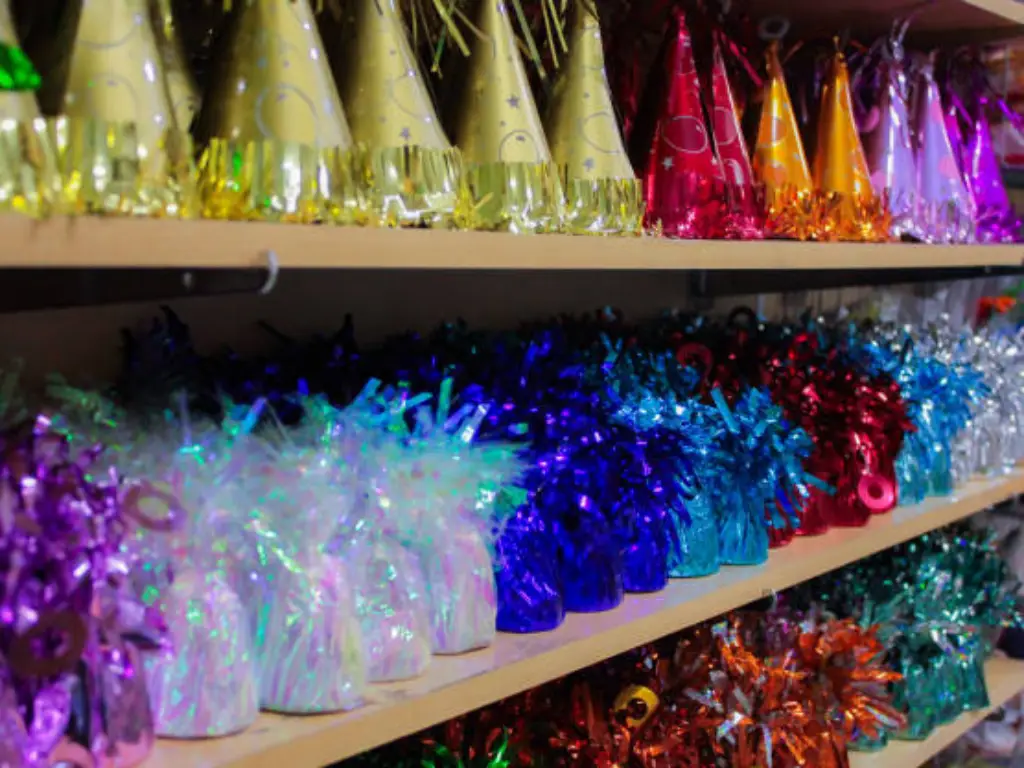 how to start a party supply business
