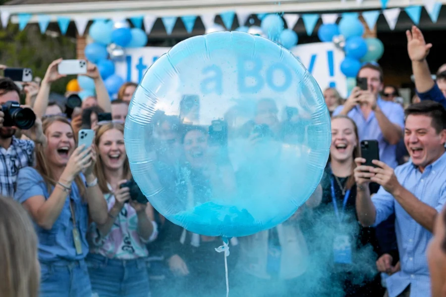 Fête de révélation du sexe du bébé